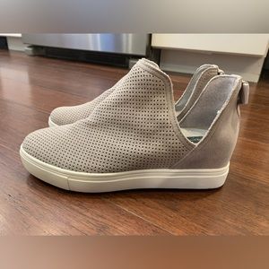 Steve Madden (never worn) platform shoes